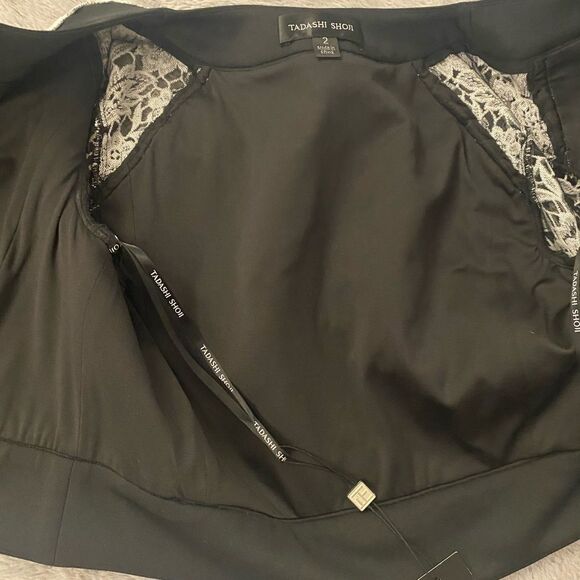 Tadashi Shoji lace/ mesh cropped blazer, size 2 - Picture 12 of 16